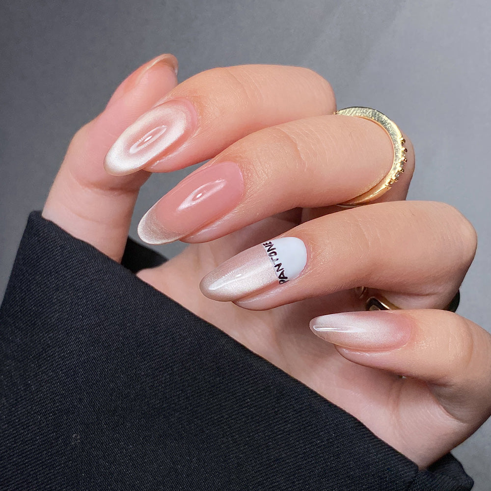 Lavis CE13-04 Moonlit Mirage cat eye gel polish, photo 7 of 13