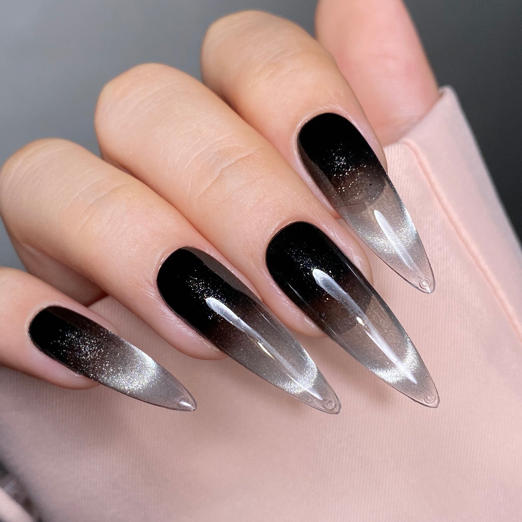 LAVIS Cat Eyes CE12 - 12 (Ver2) - Gel Polish 0.5 oz - Crimson Frost Collection